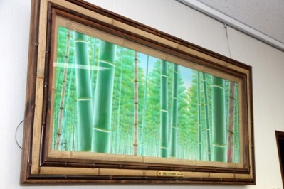 青々とした竹林の洋画の写真