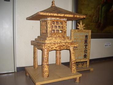 竹の燈籠模型の写真