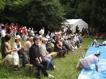 たくさんの来場者の様子写真