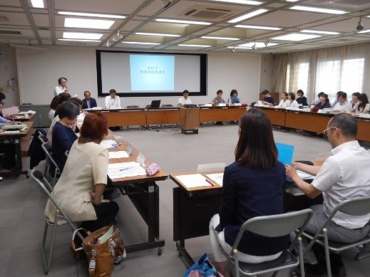 就学指導委員会の会議の写真