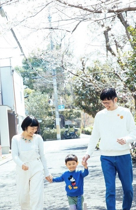 講師家族の画像
