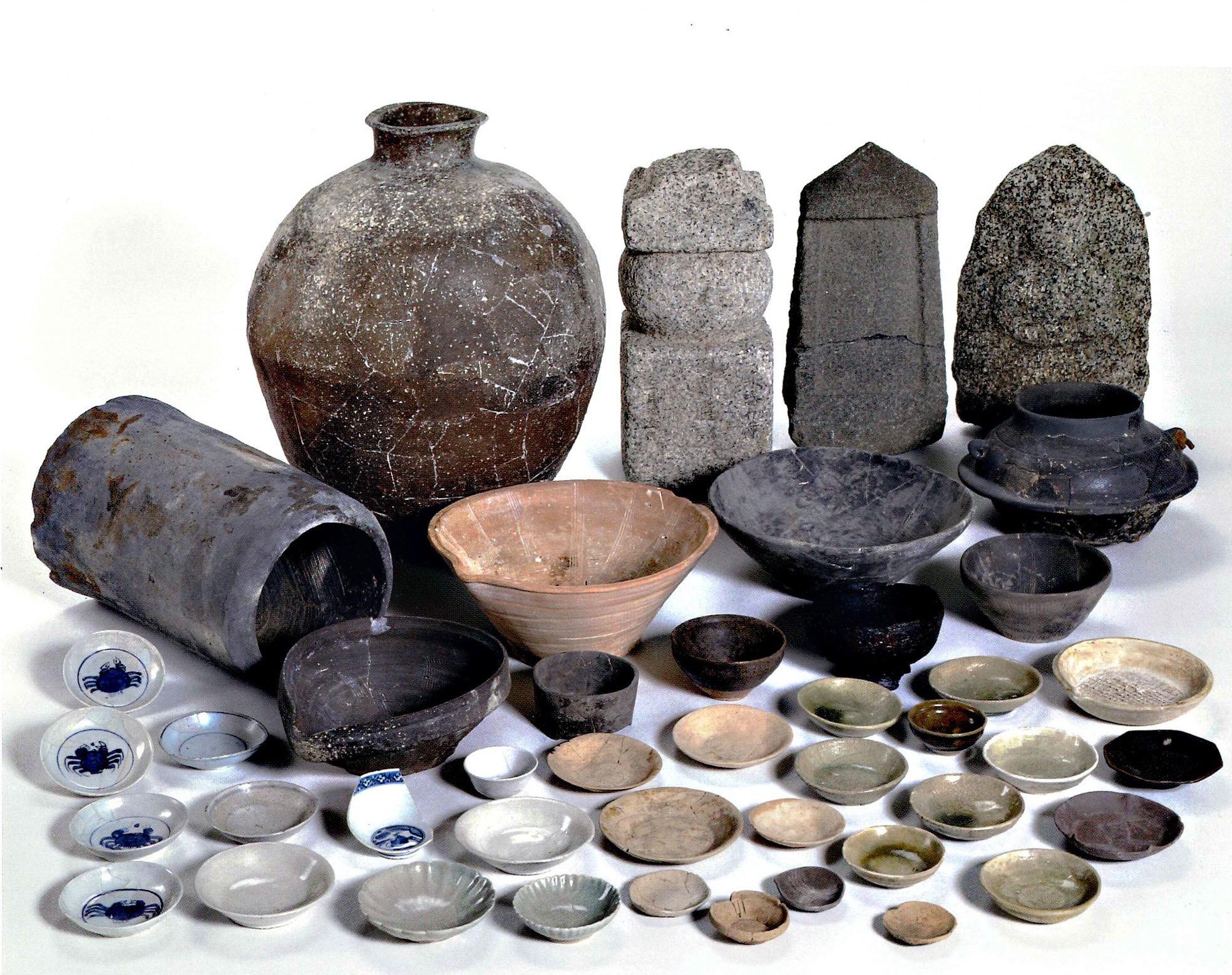 勝龍寺城跡から発見された茶道具