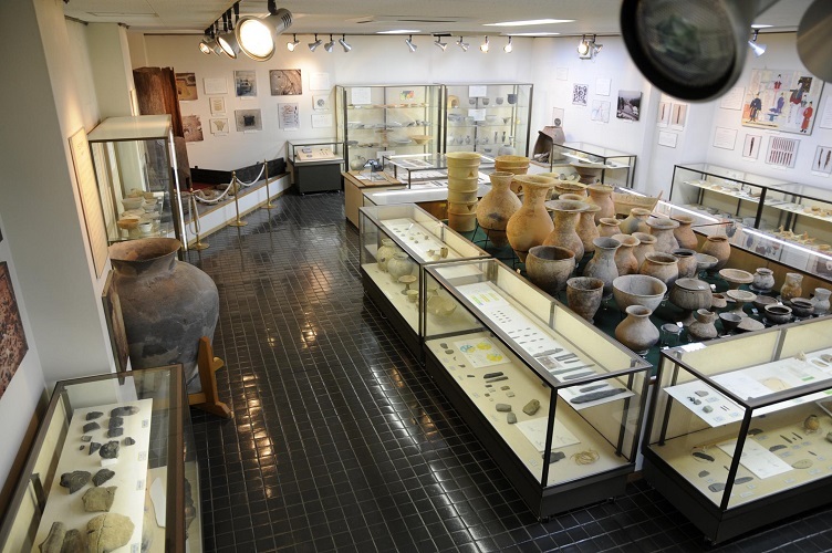 埋蔵文化財調査センター展示物