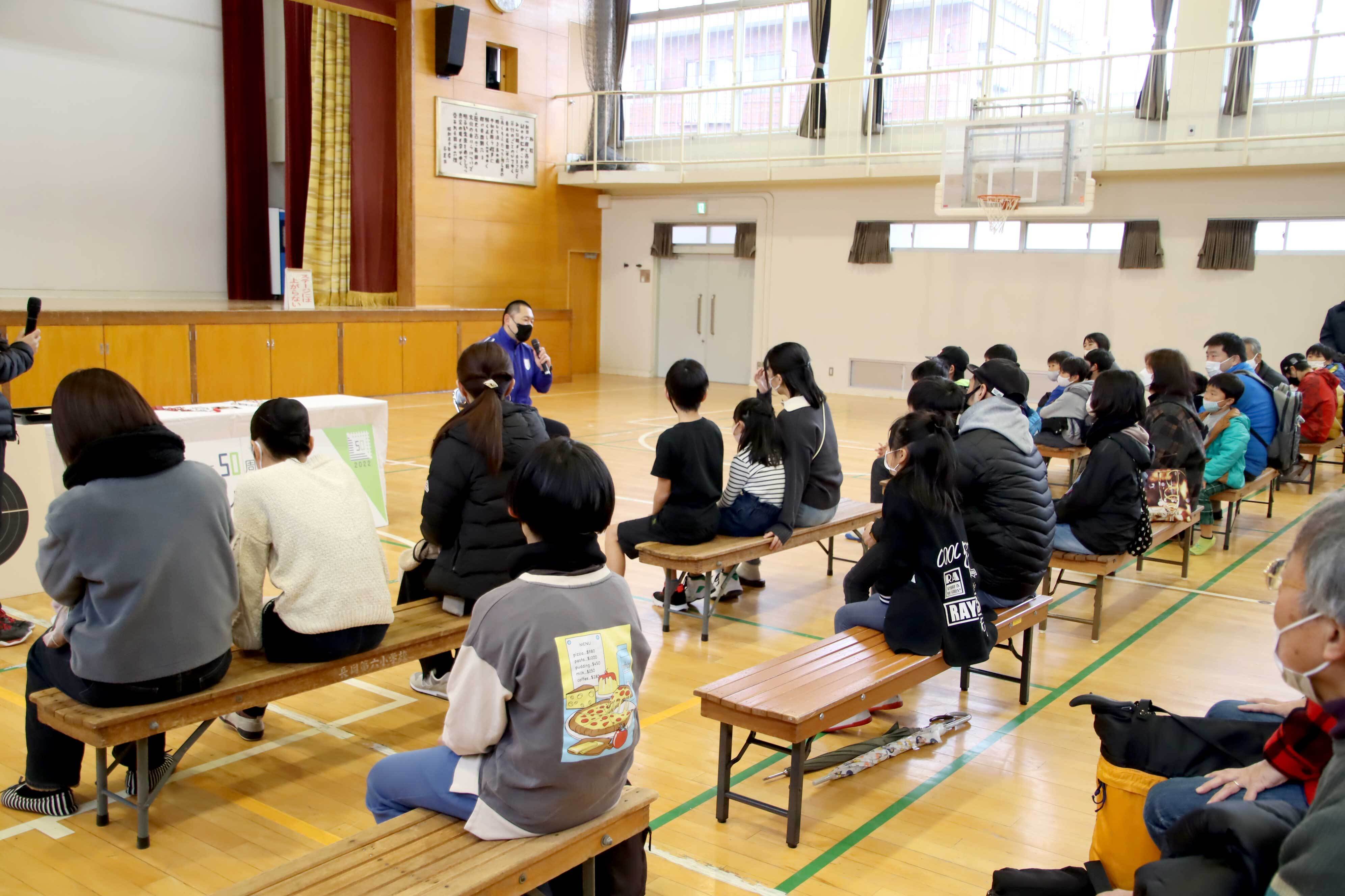 トーク中の吉岡選手