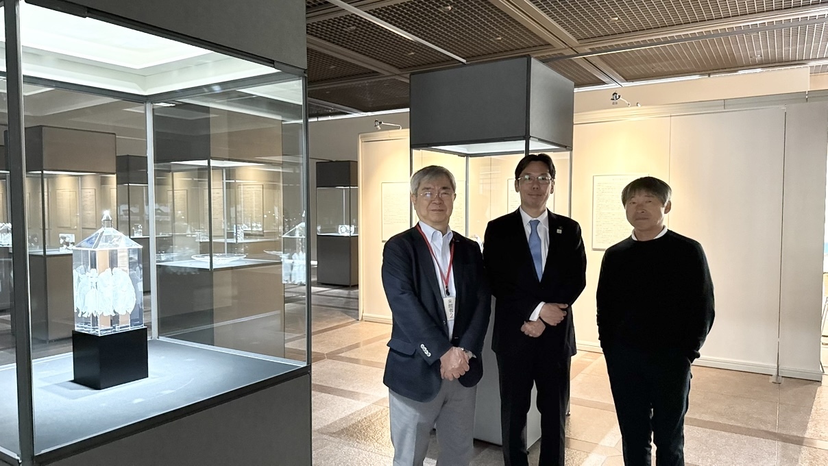中小路市長の雑感日記『ガラスと光が織りなす魔法』 | 長岡京市公式